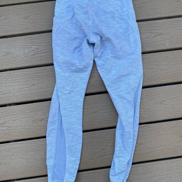 Lululemon Wunder Under High-Rise Crop 21"; Color: Wee are from space; Size 8 - Picture 7 of 7
